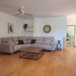 Chalet Juncos De La Encantada *