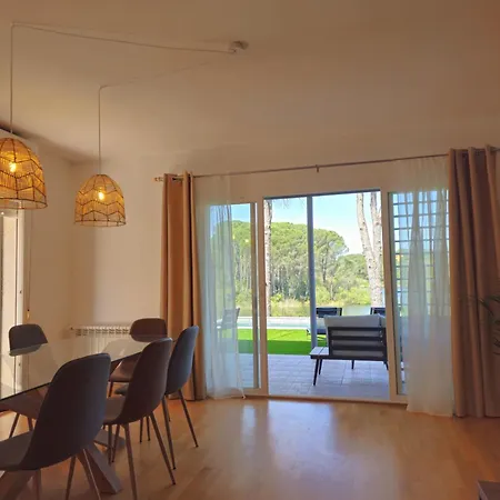 Juncos De La Encantada *