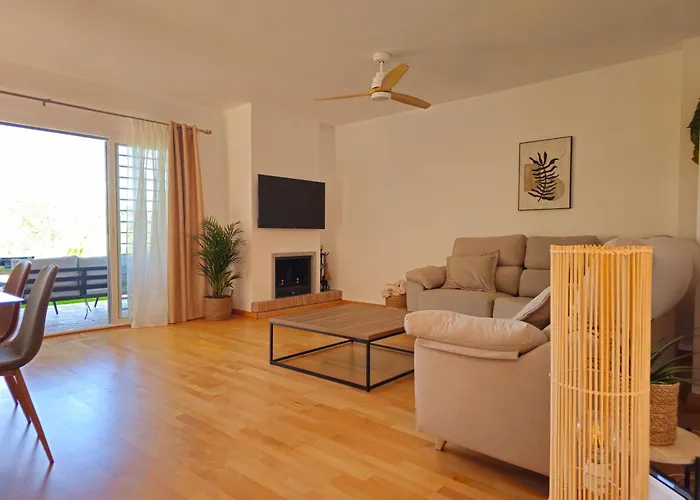 Juncos De La Encantada *